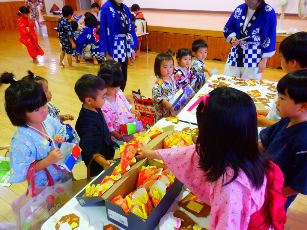 上映会と夏祭り